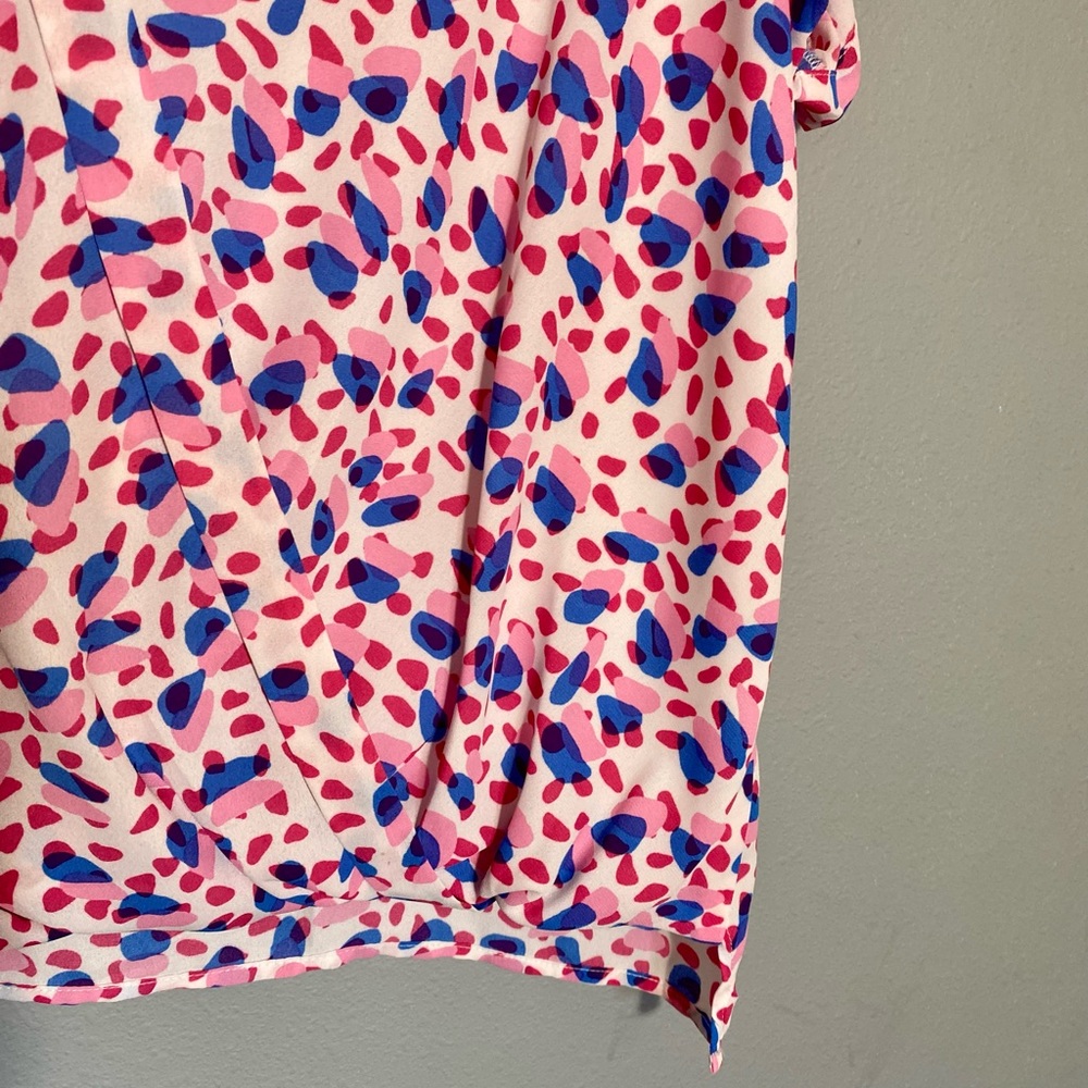 Cross front blouse - Picture 2 of 6